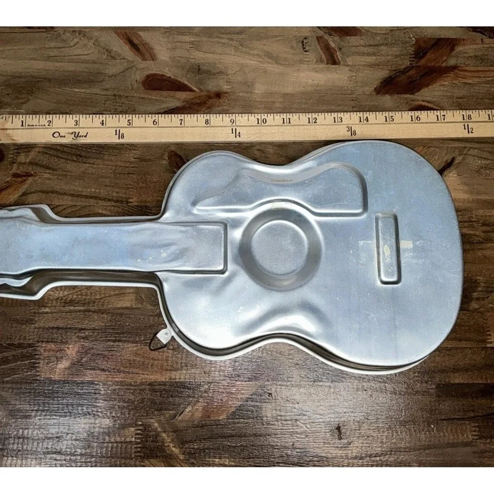 Vtg Wilton Cake Pan Lot Race Car 11 Guitar Classic Car Aluminum Bakeware‎ Set 3